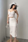 Beyaz Fırfır Detaylı Crop Bluz Ve Etek Triko İkili Takım BCDF-241082