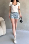 Beyaz Havuz Yaka Biye Detaylı Crop Bluz BCDF-252176