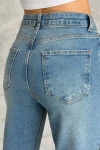 Buz Mavi Paçası Lazer Kesimli Yıkamalı Regular Kalıp Bilek Jeans BCNW-251375