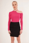 Fuşya Tek Omuz Yakası İpli Kaşkorse Crop Bluz CO-2523254279