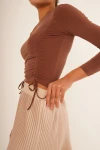 Kahve Büzgülü Uzun Kol Sandy Bluz CO-2523254005