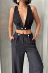 Siyah Dekolteli Crop Bluz Ve Pantolonlu Keten Dokuma Alt Üst Takım BCHN-25255012