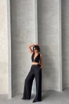 Siyah Dekolteli Crop Bluz Ve Pantolonlu Keten Dokuma Alt Üst Takım BCHN-25255012