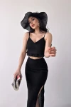 Siyah Fırfır Detaylı Crop Bluz Ve Etek Triko İkili Takım BCDF-241082