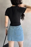 Siyah Kruvaze Yaka Crop Bluz BCDF-252178