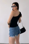 Siyah Tek Omuz Fırıfır Detaylı Bluz BCDF-251088
