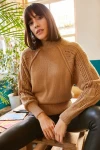 Kahve Dik Yaka Delik Ajurlu Triko Kazak BCBSK-25700-K7108