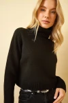 Siyah Boğazlı Crop Triko Kazak BCBSK-25700-K7288