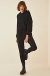Siyah Kapüşonlu Sweatshirt Ve Pantolon Eşofman Takımı BCBSK-25700-K7017