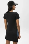 Siyah Yanı Yırtmaçlı V Yaka Uzun T-Shirt BCBSK-25650-6007-2