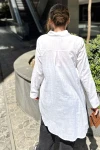 Beyaz Düğme Detaylı Oversize Uzun Kollu Gömlek BCBSK-25700-3558
