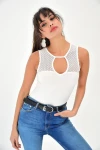 Beyaz Kolsuz Dantel Detatlı Bluz BCBSK-25700-T4011-1060