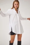 Beyaz Uzun Kollu Oversize Düğmeli Gömlek BCBSK-25700-K7648