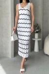 Beyaz V Yaka Zigzag Detaylı Triko Elbise BCDF-25A3000