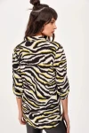 Ekru Zebra Desenli Gömlek BCBSK-25700-T4011-2010