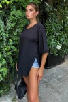 Siyah Bisiklet Yaka Yırtmaçlı Salaş T-Shirt BCBSK-25700-3241