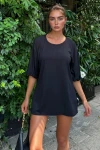 Siyah Bisiklet Yaka Yırtmaçlı Salaş T-Shirt BCBSK-25700-3241