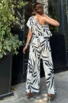 Siyah Tek Omuzlu Fırfırlı Cepli Beli Lastikli Kuşaklı Bol Paça Tulum BCBSK-25700-3648