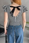 Siyah Beyaz Sırtı Fiyonk Bağlamalı Çizgi Detaylı Crop Bluz BCDF-252209