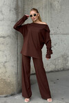 Acı Kahve Düşük Yaka Rahat Kesim Yumuşak Dokulu Bluz Ve Pantolon Alt Üst Takım