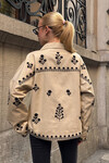Bej Düğme Kapamalı Çiçek Nakışlı Oversize Ceket BCHESQ-251152