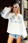 Beyaz Hakim Yaka Etnik Nakışlı Dokuma Bluz BCHESQ-251059