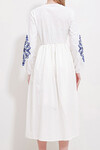 Beyaz V Yaka İçi Astarlı Keten Nakışlı Midi Boy Elbise BCHESQ-251041