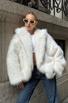 Ekru Kapüşonlu Suni Kürk Premium Peluş Ceket BCVL-25V218-KPS
