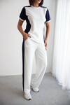 Beyaz Blok Detaylı Yumuşak Dokulu Modal Kumaş Alt Üst Takım