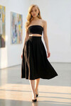 Siyah Yüksek Bel Geniş Kemerli Gizli Fermuarlı Midi Boy Dokulu Etek BCHNT-251236