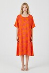 Turuncu Geniş Yaka Desenli Midi Boy Elbise